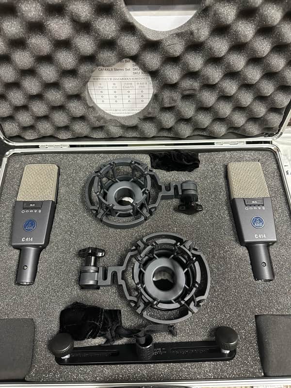 AKG C414 XLS Large Diaphragm Multipattern Condenser Microphone