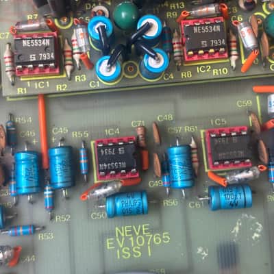Neve 33135 Mic Preamp and Equalizer Pair Racked image 4