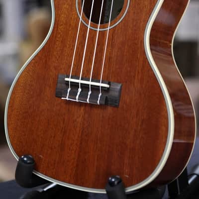 Kala KA-CG Gloss Mahogany Concert Ukulele image 2
