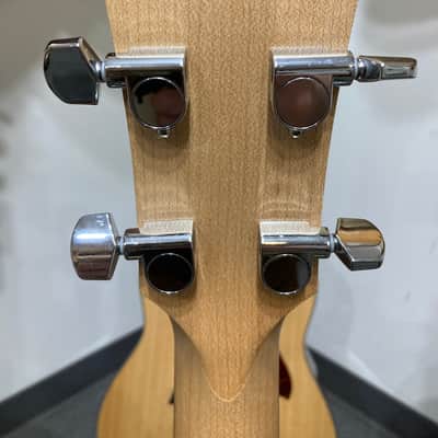 Taylor GS Mini-e Maple Electro-Acoustic Bass image 5