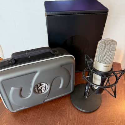 Shure KSM32 / SL Medium Diaphragm Cardioid Condenser Microphone 1998 - Present - Champagne image 6