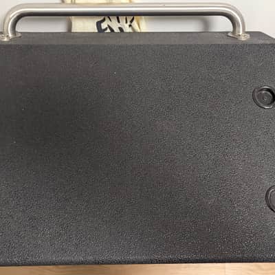 Ampeg SVT-410HLF Classic Series 500-Watt 4x10" Bass Speaker Cabinet 2007 - Present - Black image 5