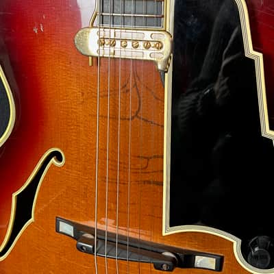 D'Angelico New Yorker "MUNDY" 1958 sunburst finish with case "Mundell Lowe" image 6