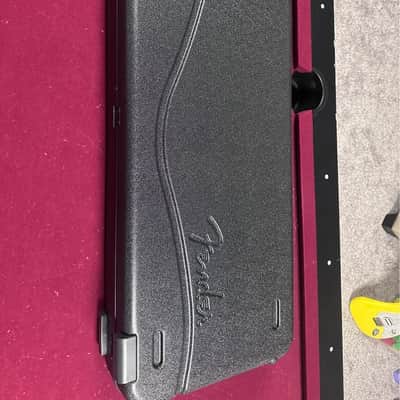 Fender Limited Edition Tom DeLonge Signature Stratocaster 2023 - Graffiti Yellow image 10