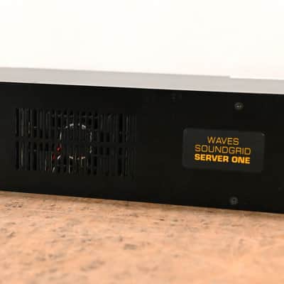 Waves SoundGrid Server One V2 CG01P8F image 3
