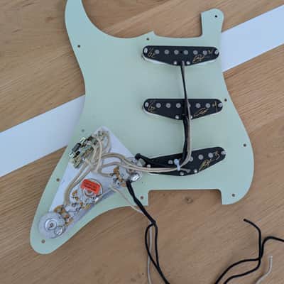 Monty's '62 Strat loaded tortoise pickguard image 2