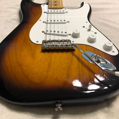 Fender 60th Anniversary Vintage 1954 Fender Stratocaster 2014 2 Color Sunburst image 4