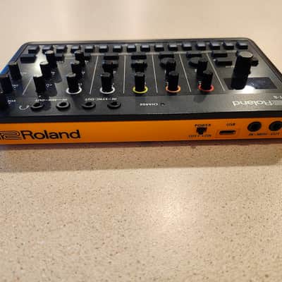 Roland T-8 AIRA Compact Beat Machine 2022 - Present Black image 5