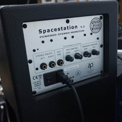 Aspen Pittman Designs Center Point Stereo Space-Station V.3 Powered Monitor image 2