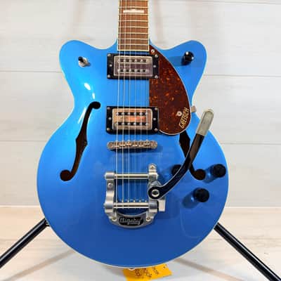 Gretsch G2657T Streamliner Center Block Jr. Double-Cut Bigsby Ocean Turquoise Semi-Hollow Electric Guitar 2019 image 2