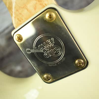 2007 Valley Arts Custom Pro Stratocaster See through blonde image 13