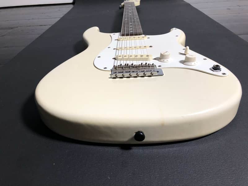 Yamaha Shouter SH-01 strat white with matching headstock | Reverb
