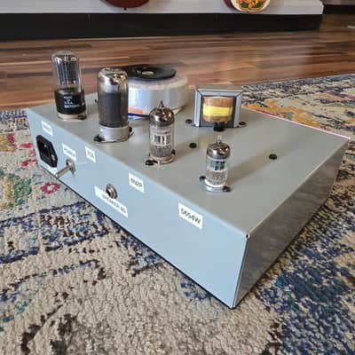 Hunter Amplifiers - The Keno Queenie - 5-watts Class A Handwired Tube Amp Head - Pink image 5