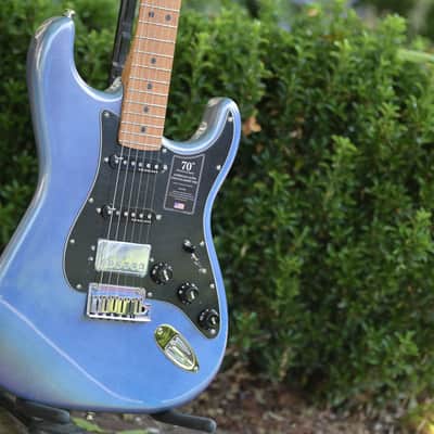 Fender 70th Anniversary Ultra Stratocaster® HSS - Amethyst image 3