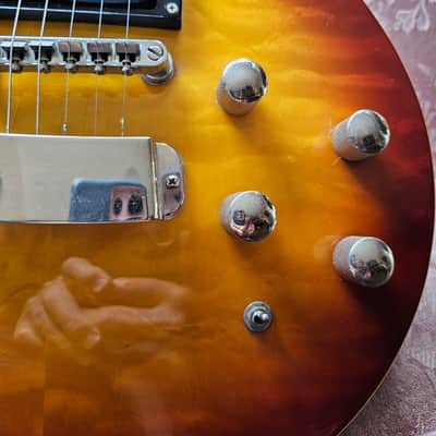Hagstrom Super Swede. Gloss flame maple top.Cherry Sunburst image 2