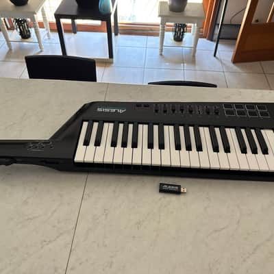 Alesis Vortex 2 Wireless Keytar USB/MIDI Controller 2010s - Black