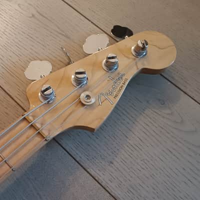 Fender Roger Waters Artist Series Signature Precision Bass 2017 - Black image 4