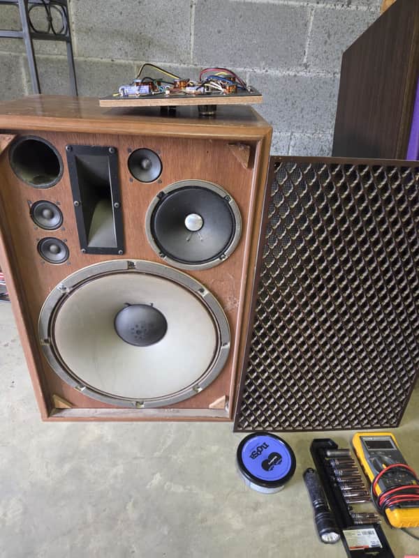 Sansui SP 3000 1969 - wood image 1