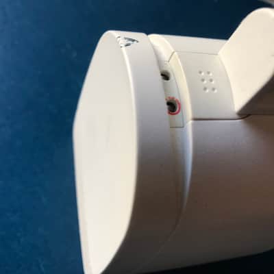 Bose Acoustimass Series III Singlecube Speaker White image 7