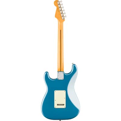 Fender American Professional Classic Stratocaster HSS - Maple Fingerboard, Faded Lake Placid Blue image 3