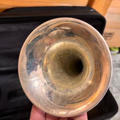 Bach BTR411S Advanced Bb Silver Trumpet w Case image 5