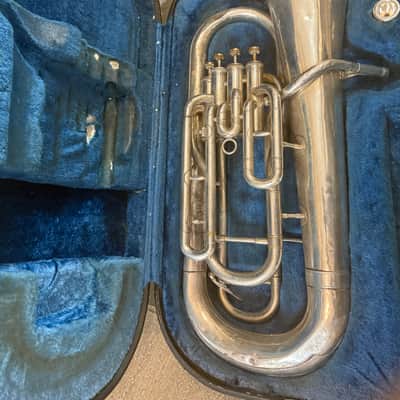 Yamaha YEP-321S Euphonium. 4 Valves. with case and mouthpiece image 1