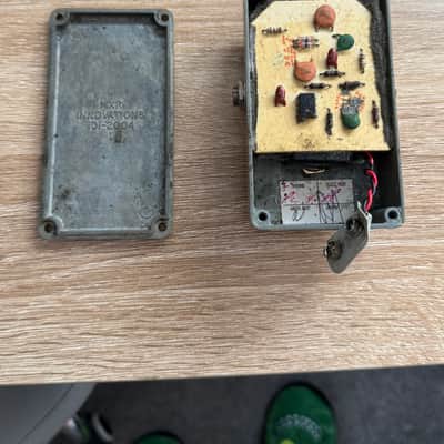 MXR MX-104 Script Distortion + 1976 - Yellow image 10
