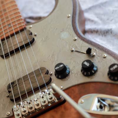 GB Liuteria Traditional Strato Vegatrem - Camphor burl image 14