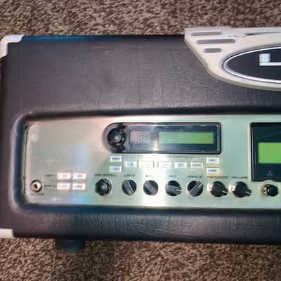 Line vetta hd Stereo Digital Modeling Guitar Amp Head 2003 - 2010 - Silver image 2