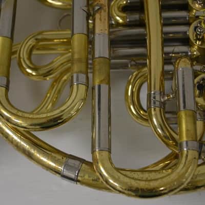 Trompa Doble Sib/Fa Yamaha 561 en buen estado image 17