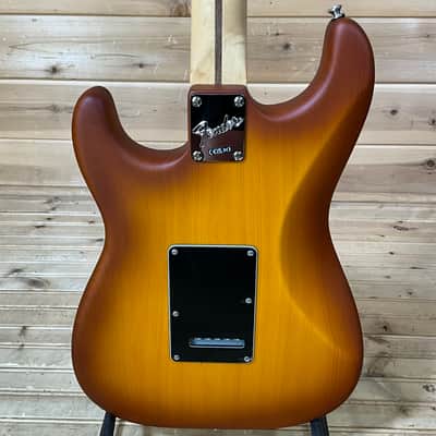 Fender Limited Edition American Performer Timber Stratocaster Electric Guitar - Honey Burst image 4