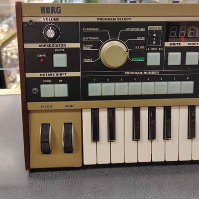Korg MicroKORG 37-Key Synthesizer/Vocoder 2002 - 2019 - Silver image 2