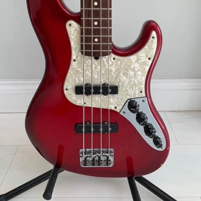 Fender American Deluxe Jazz Bass with Rosewood Fretboard 1995 - 1998 - Crimson Burst image 4