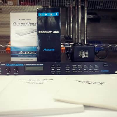 Alesis QuadraVerb 20k Bandwidth Simultaneous Digital Effects Processor +Extras image 5