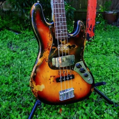 Fender Jazz Sunburst Bass Heavy Aged Relic by East Gloves Customs image 10