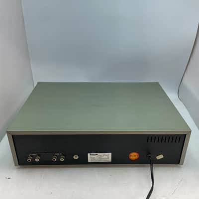 TEAC V-25 Stereo Cassette Deck TESTED POWERS ON FOR PARTS OR REPAIR ONLY image 7
