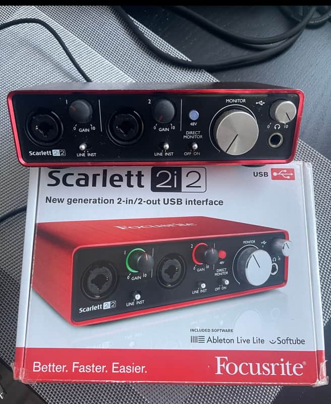 Focusrite Scarlett 2i2 2nd Gen USB Audio Interface 2016 - 2018 - Red / Black image 1