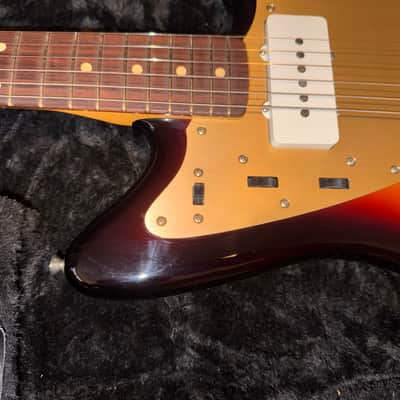 Fender Limited Edition Vintera II Road Worn '50s Jazzmaster 2026 - 3-Color Sunburst - mint condition image 5