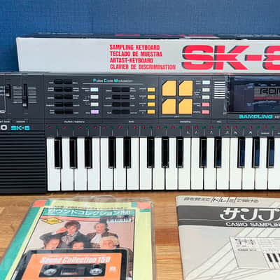Casio SK-8 32-Key Sampling Keyboard w/ Very Rare Sample Cassette Tape