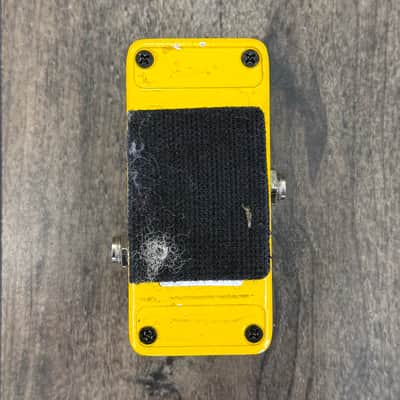 NuX NCH-2 Rivulet Chorus 2010s - Yellow Effects Pedal image 2