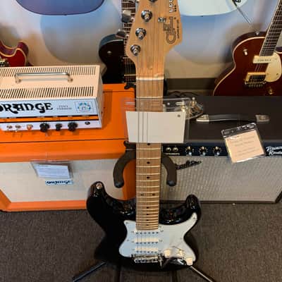 G&L Legacy USA - Black image 4