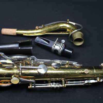 King Model 615 Tenor Saxophone in it's Original Case with Extras Complete & Nice 7 S image 8
