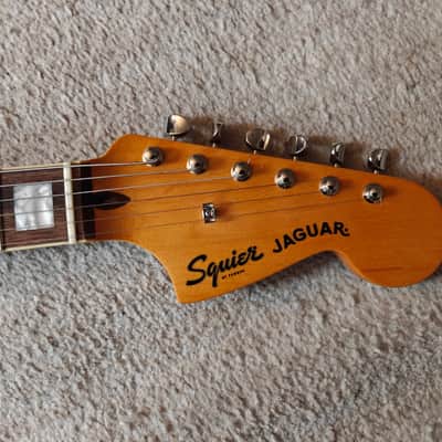 Fender Squier Jaguar FSR 2021 - Metallic Purple Ltd. Edition image 4