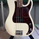Fender American Professional II Precision Bass with Rosewood Fretboard 2020 - Present - Olympic White