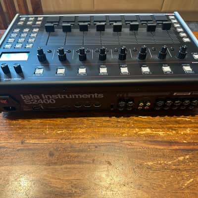 Isla Instruments S2400 Desktop Sampler 2019 - Present - Black image 2