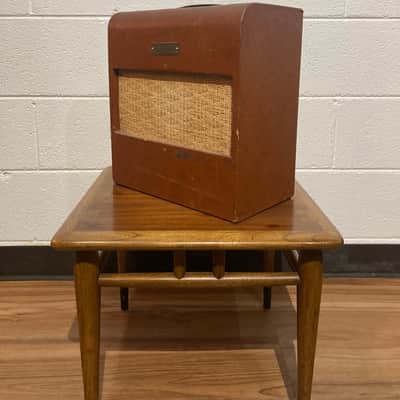 Silvertone Model 1430 3-Watt 1x6 Guitar Combo 1950s - Brown with Light Grille image 3