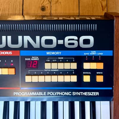Roland Juno-60 + Flight Case (1982) image 3