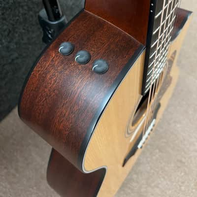 Taylor 314CE Grand Auditorium Acoustic/Electric Guitar with V-Class Bracing, ES2 Pickup & Hardshell Case 2024 - Natural image 8
