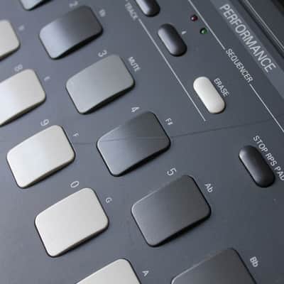 Rare Roland JS-30 Sampling Workstation 1995 Boxed image 4
