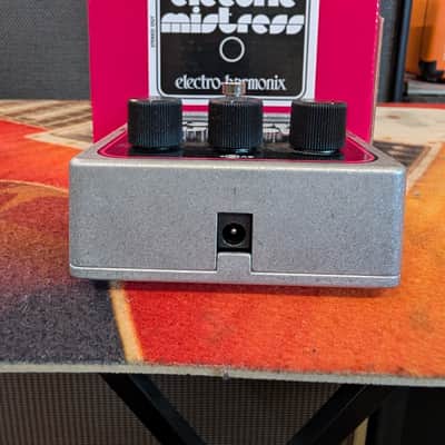Electro-Harmonix Stereo Electric Mistress image 4